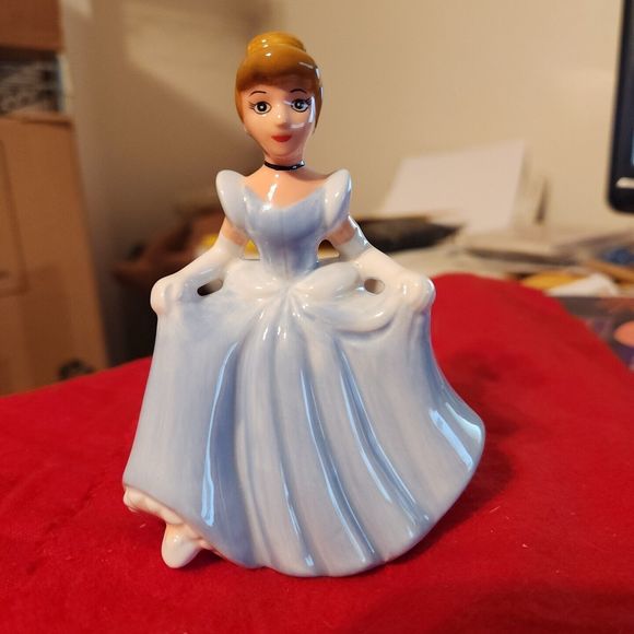Disney Other - DISNEY PORCELAIN SALT SHAKER CINDERELLA